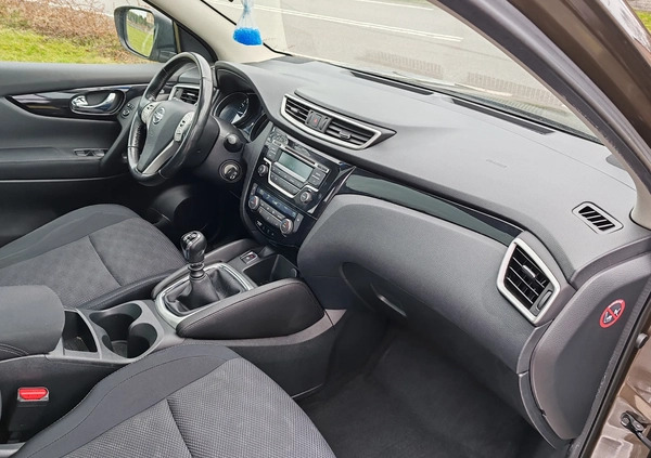 Nissan Qashqai cena 45999 przebieg: 283187, rok produkcji 2016 z Wolbrom małe 781